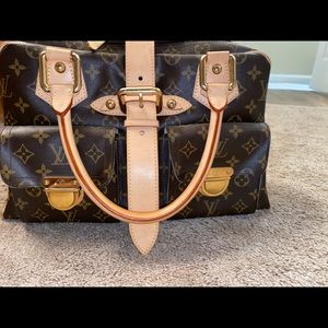 Monogram Manhattan